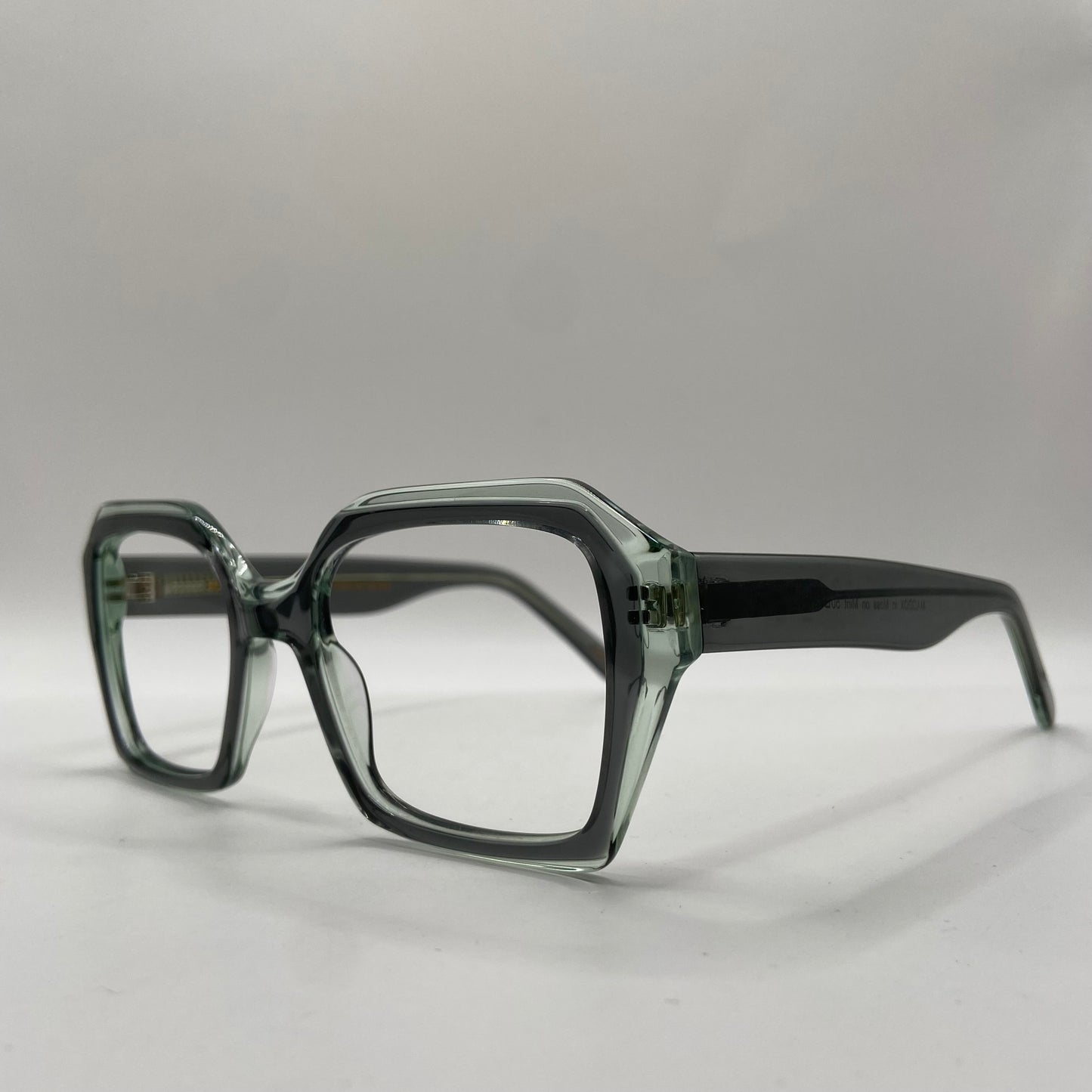 Den slags brille der får folk til at spørge hvor den er fra