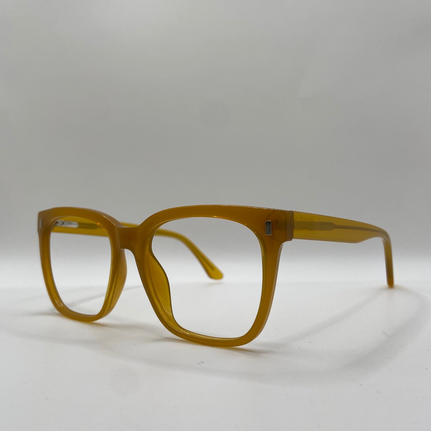 EN SIKKER HVERDAGS BRILLE FYLDT MED PERSONLIGHED