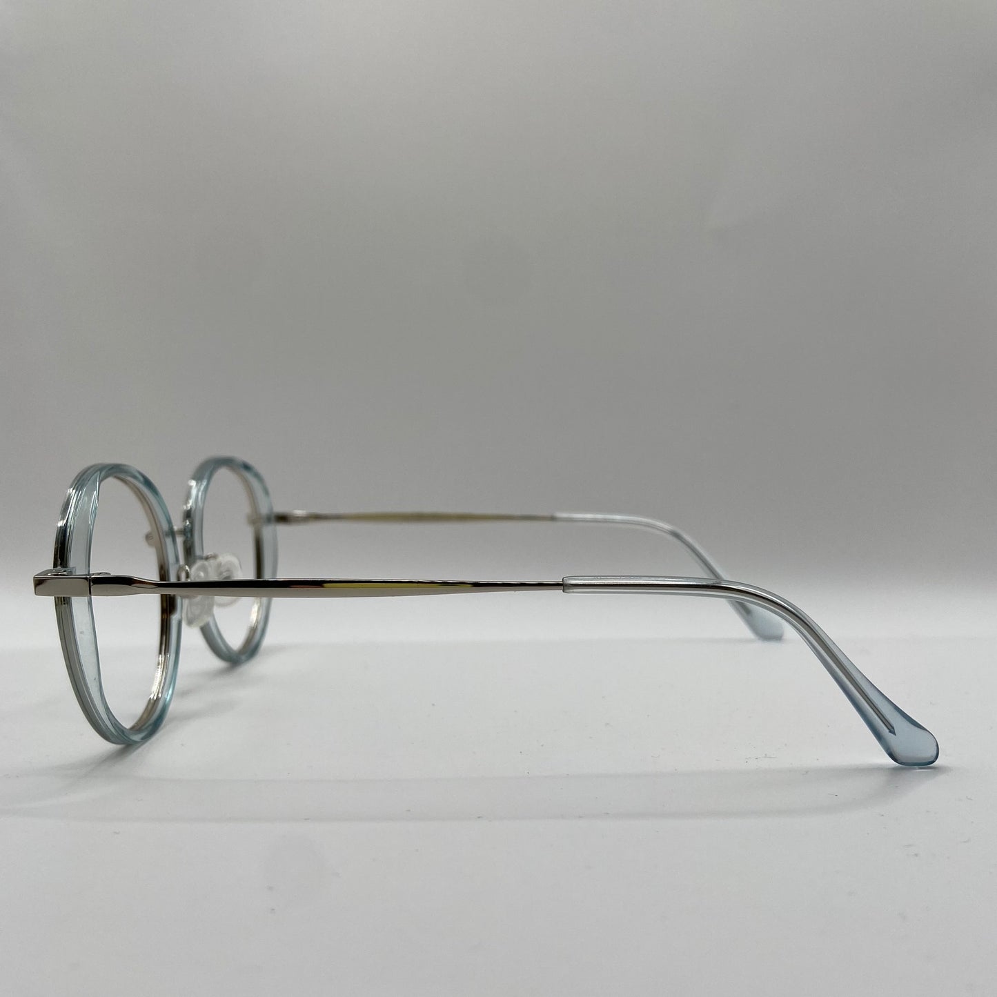 DEN LIDT POETISKE BRILLE