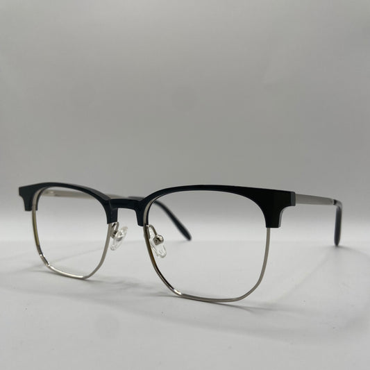 EN BRILLE MED HOLDNINGER