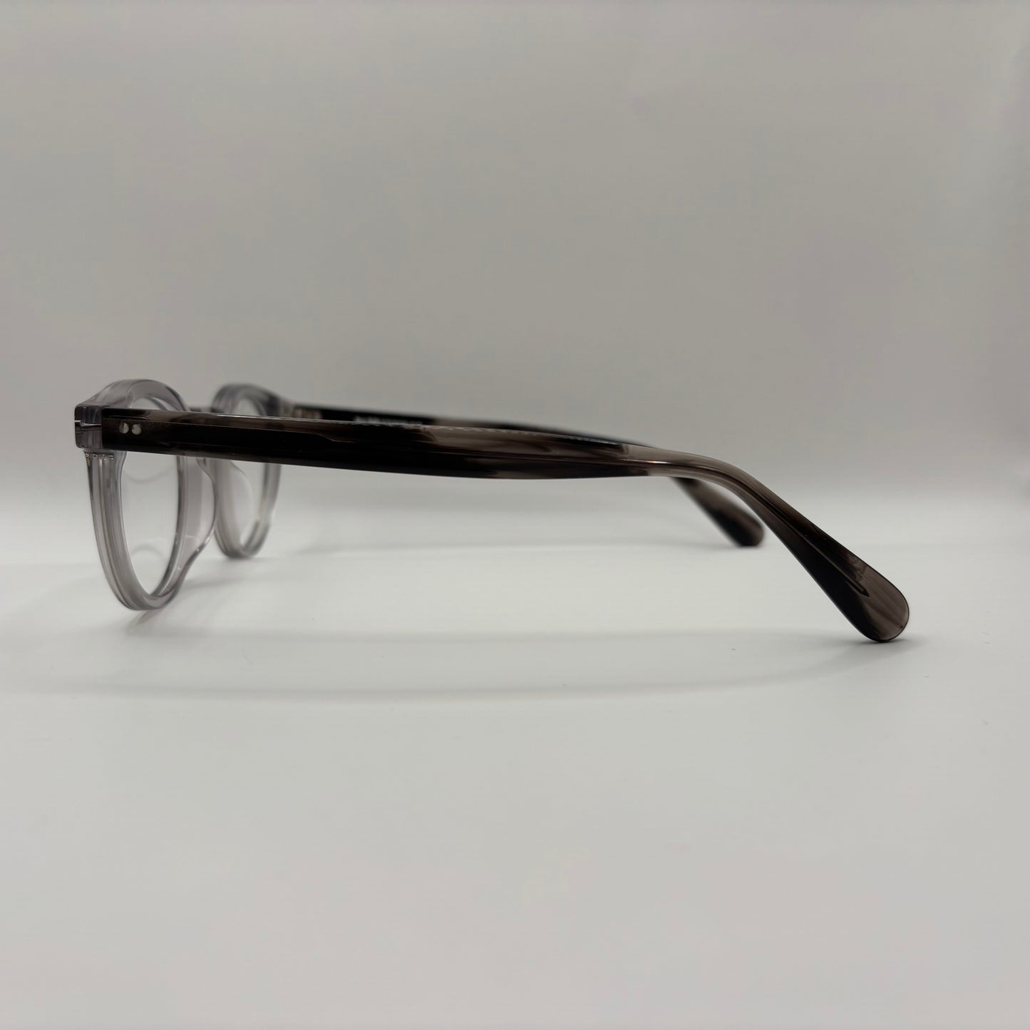 LÆKKER ACETAT BRILLE I TRANSPARENT DUEBLÅGRÅ