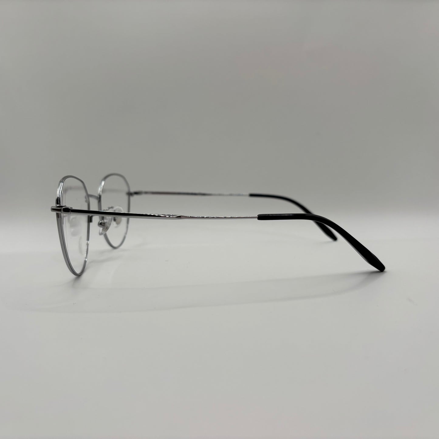 METALBRILLE I KLASSISK DESIGN