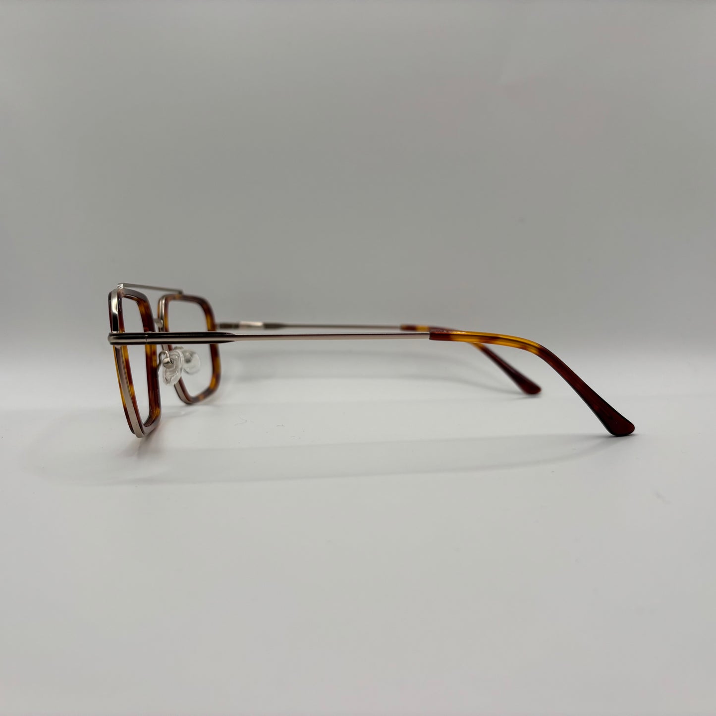 BRUNMELERET AVIATOR BRILLE