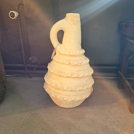 Vase med vibe – skulptur møder attitude