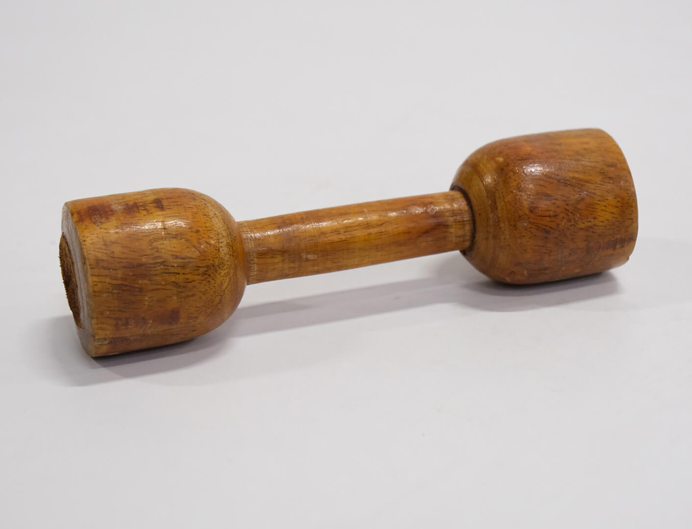 Vintage musikinstrument i træ