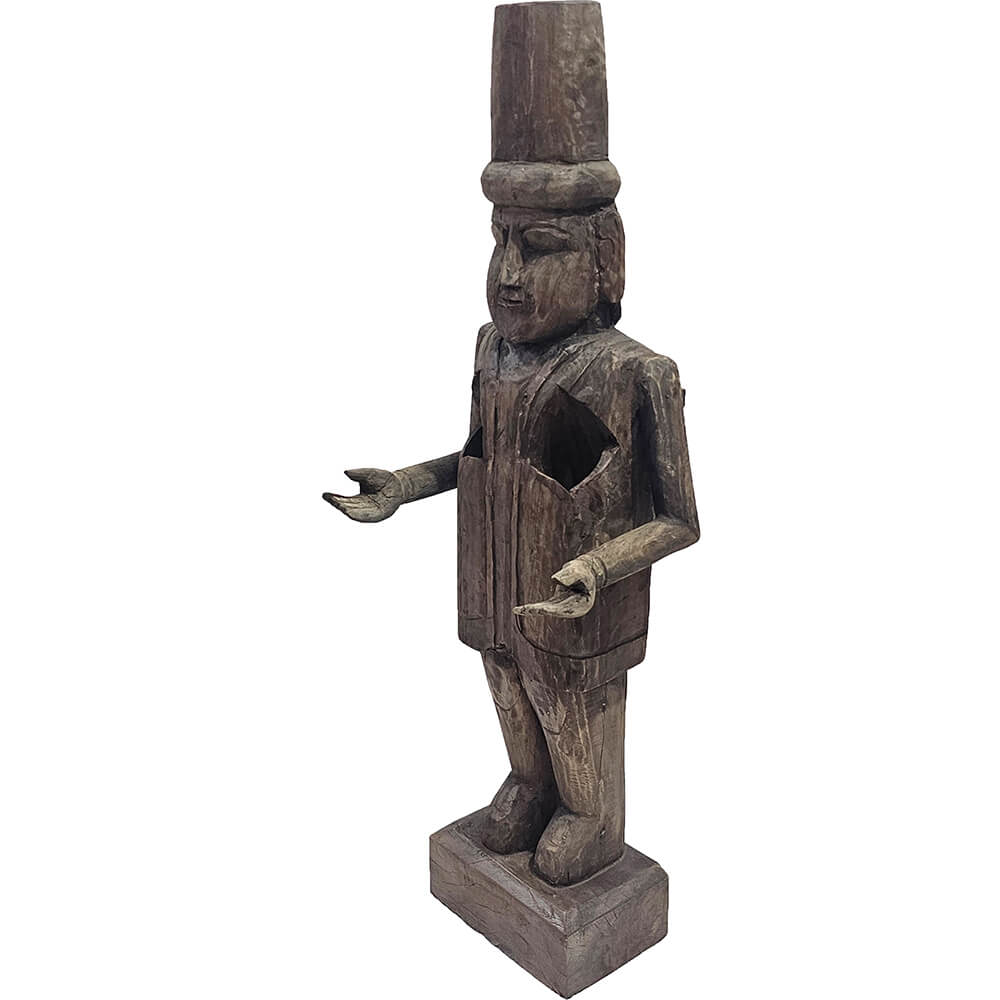 Sjov gammel menneskefigur