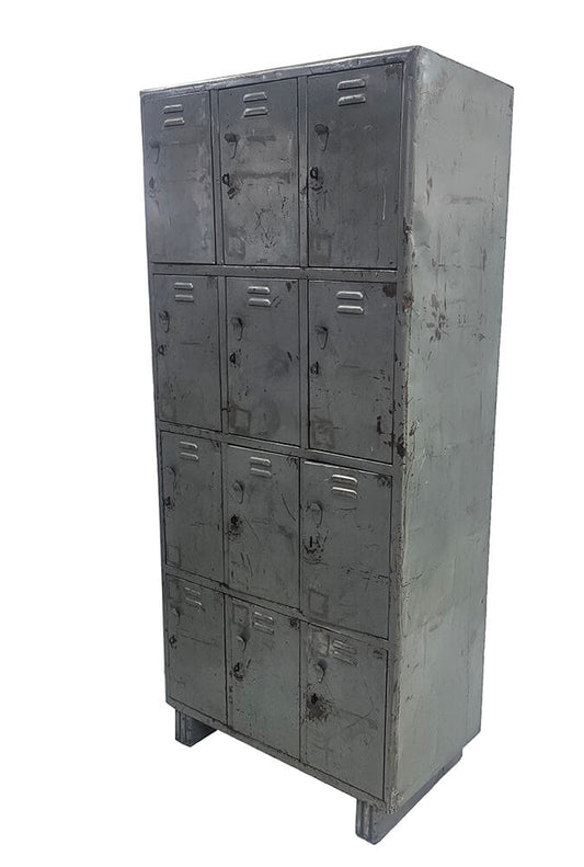 Vintage locker med 12 låger