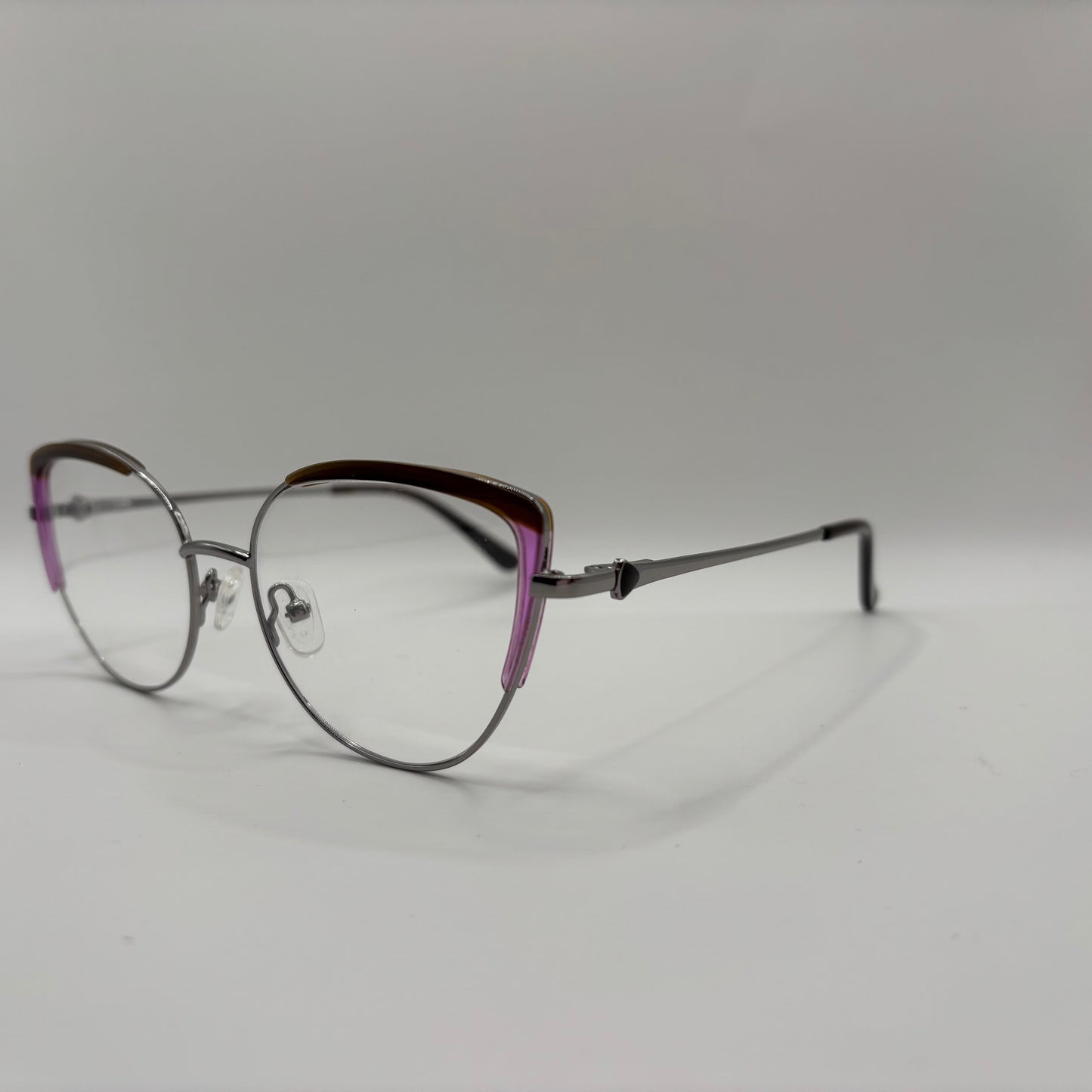 KLASSISK, SMUK BRILLE MED "KANT"