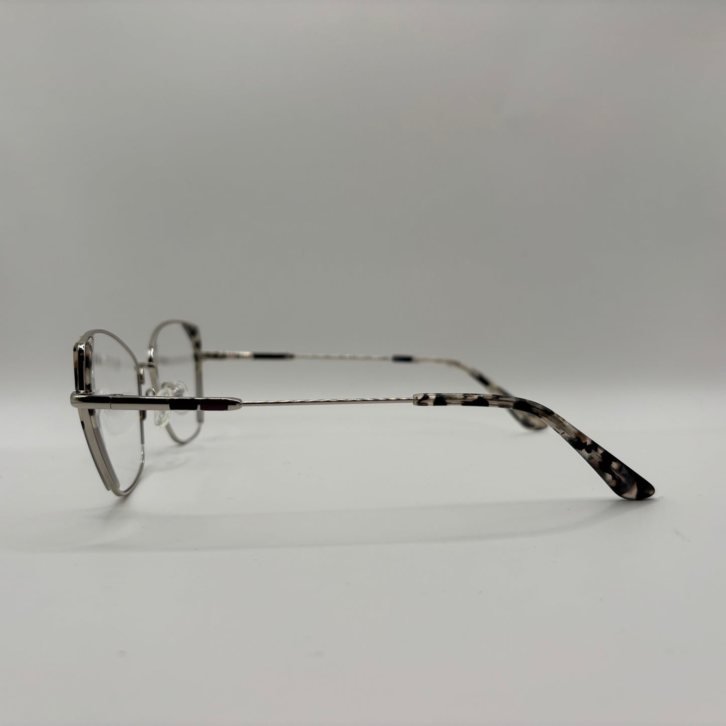 KLASSISK, SMUK BRILLE MED "KANT"