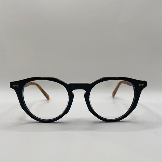 TIL DIG DER ØNSKER EN BRILLE MED ET LILLE TWIST