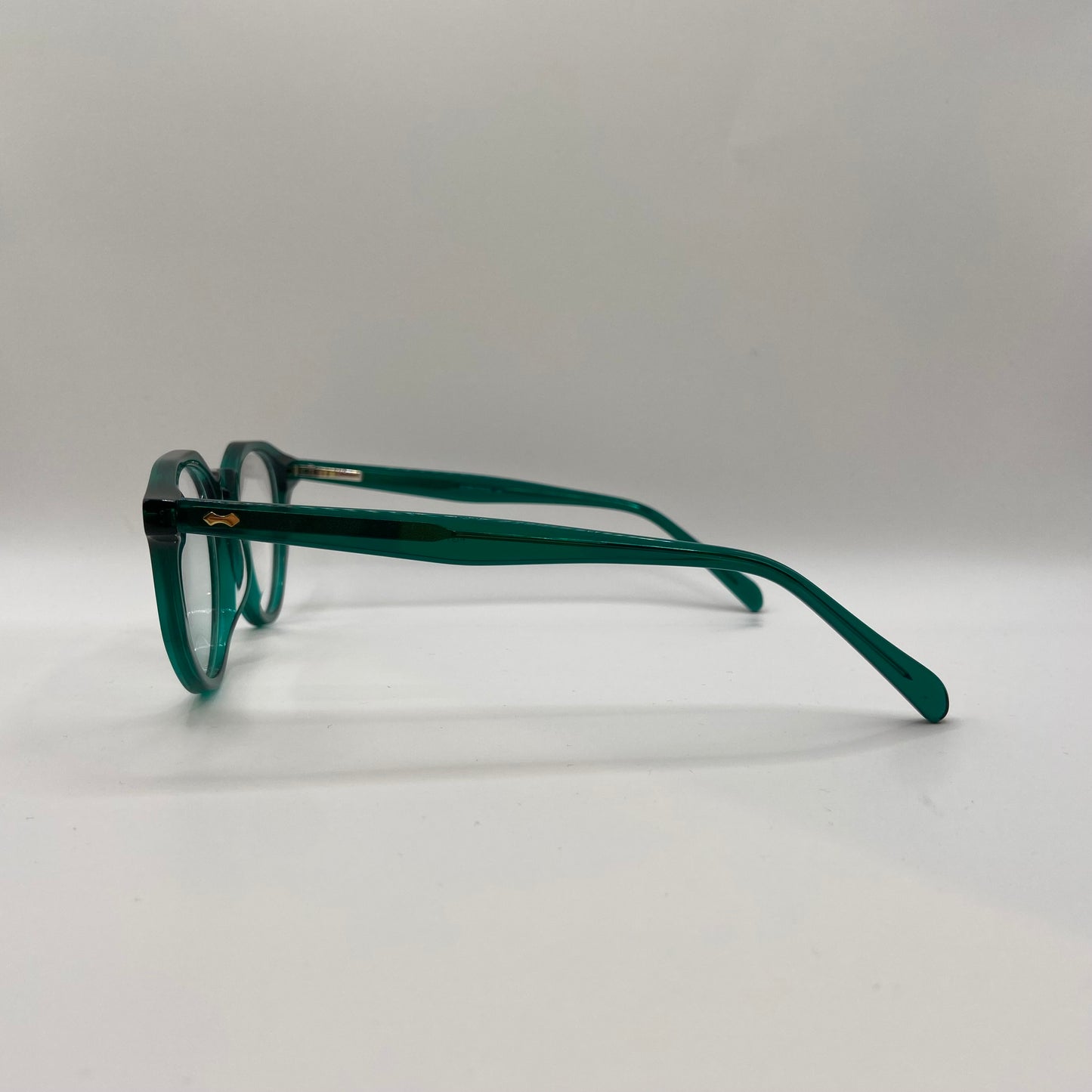UTROLIG SMUK RUND BRILLE MED SMIL