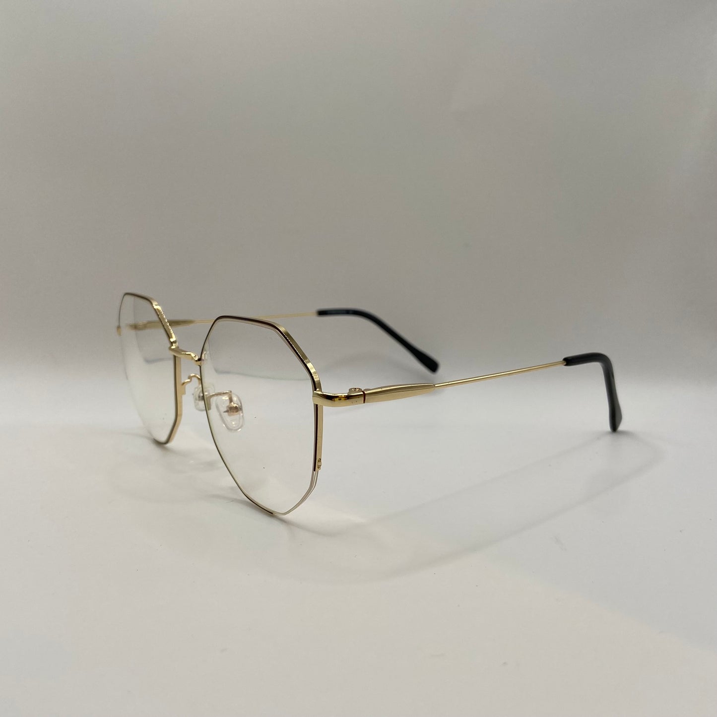 UNDERSPILLET METAL BRILLE MED LUFT