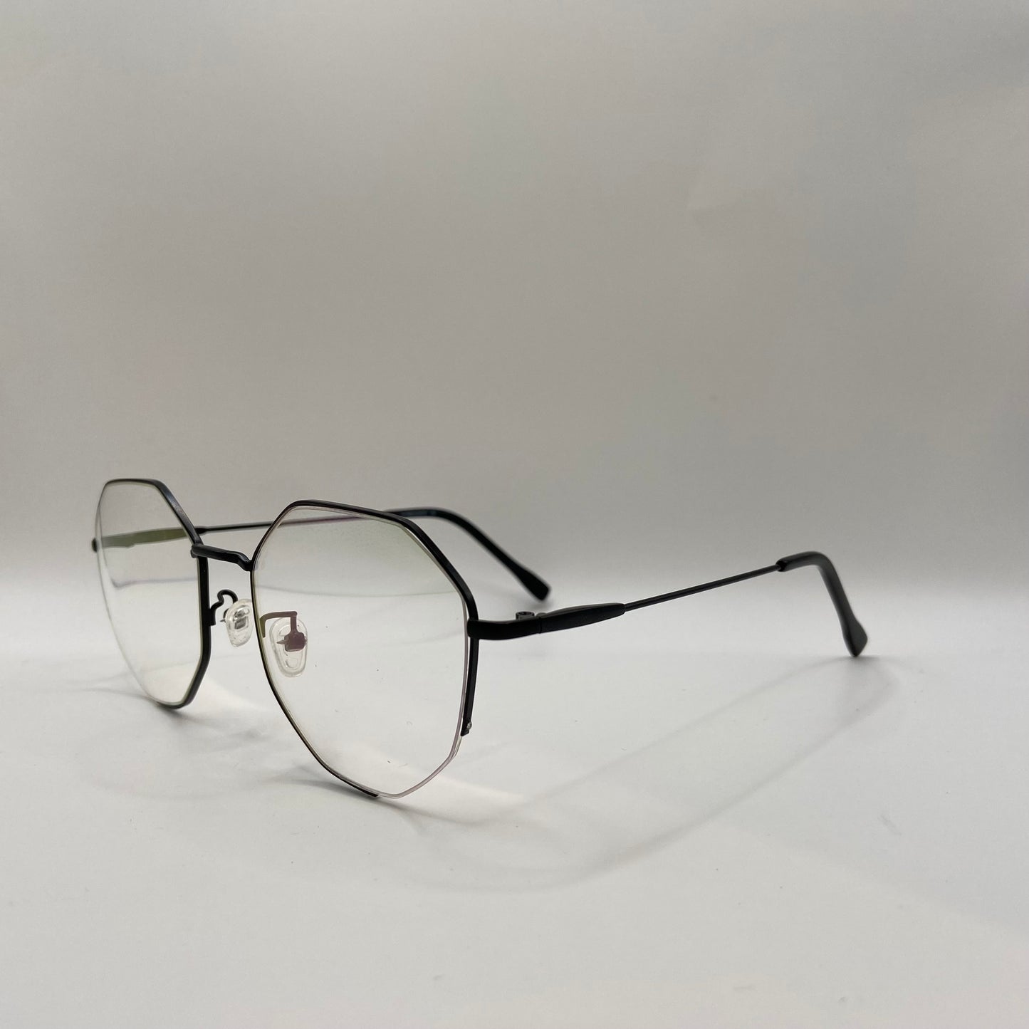 UNDERSPILLET METAL BRILLE MED LUFT