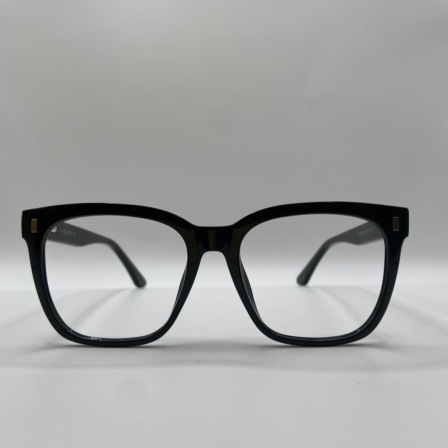 EN SIKKER HVERDAGS BRILLE FYLDT MED PERSONLIGHED
