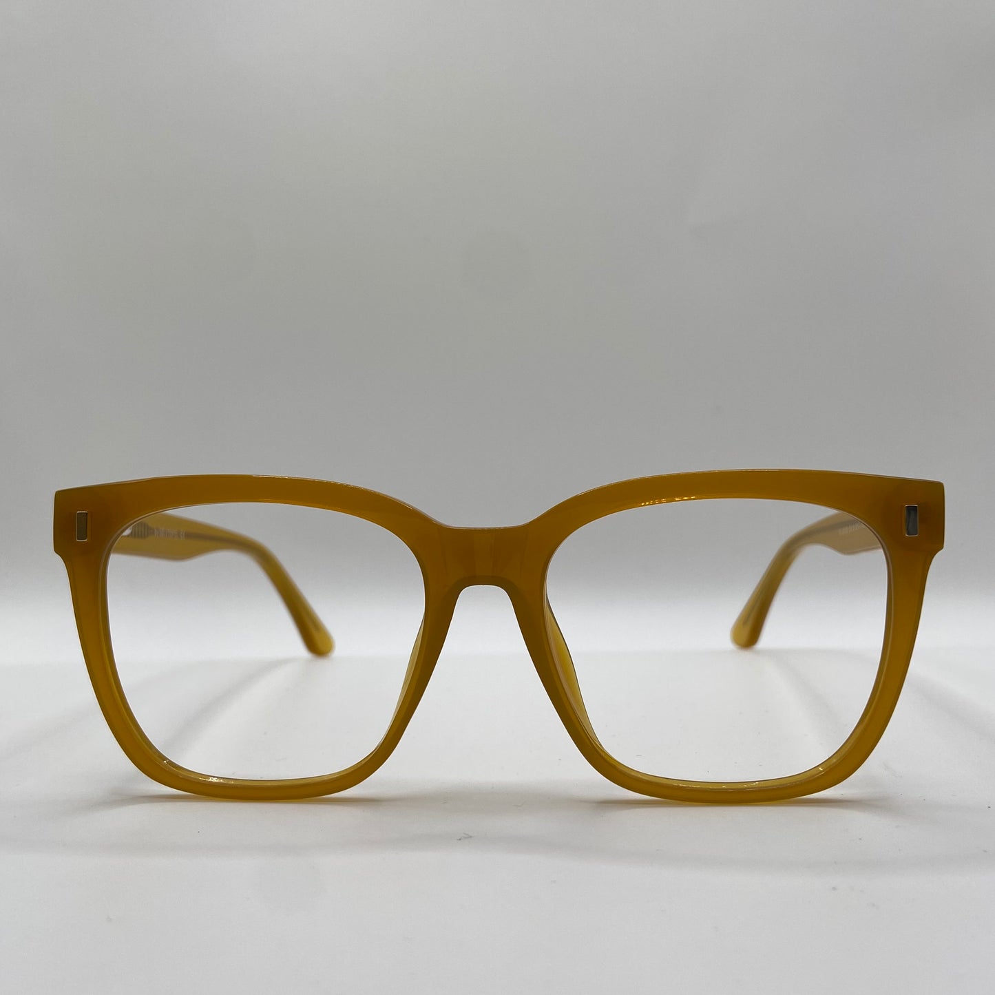 EN SIKKER HVERDAGS BRILLE FYLDT MED PERSONLIGHED
