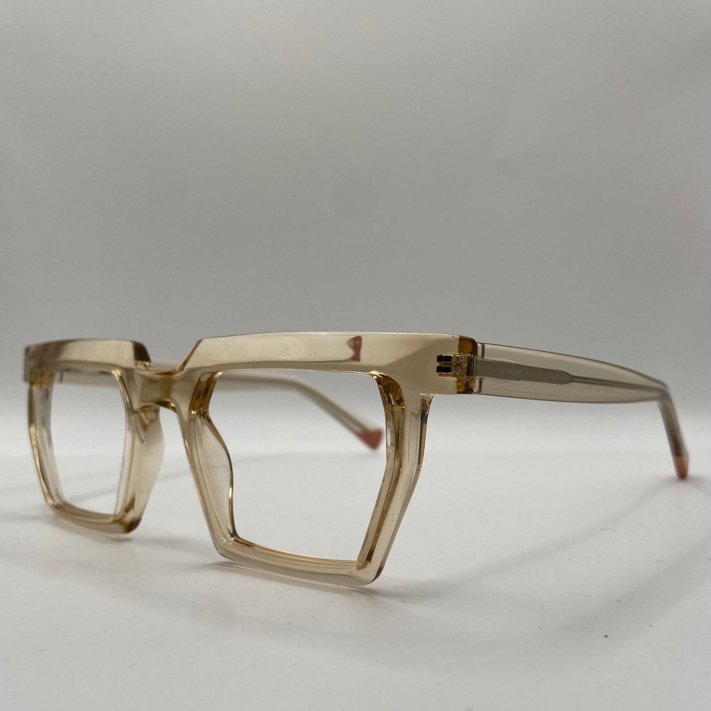 EN BRILLE MED POWER