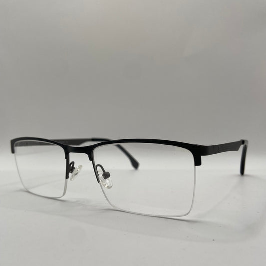 EN BRILLE DER HOLDER DET ENKELT