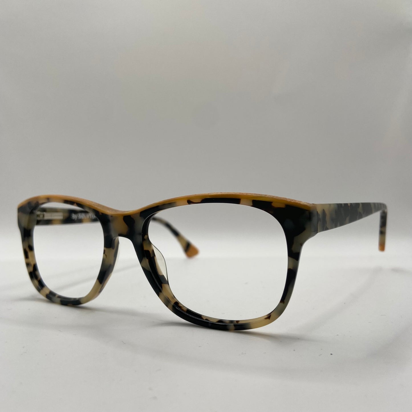 BRUN LÆKKER BRILLE MED OVERLÆGGER I GULD