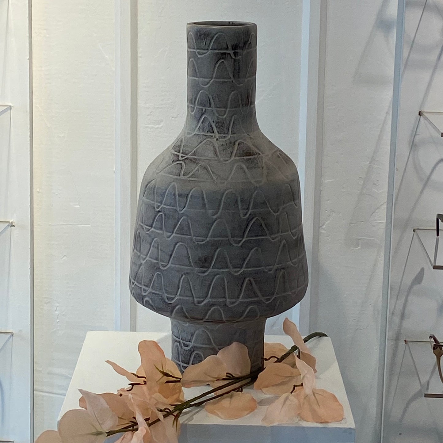 LÆKKER HØJ VASE