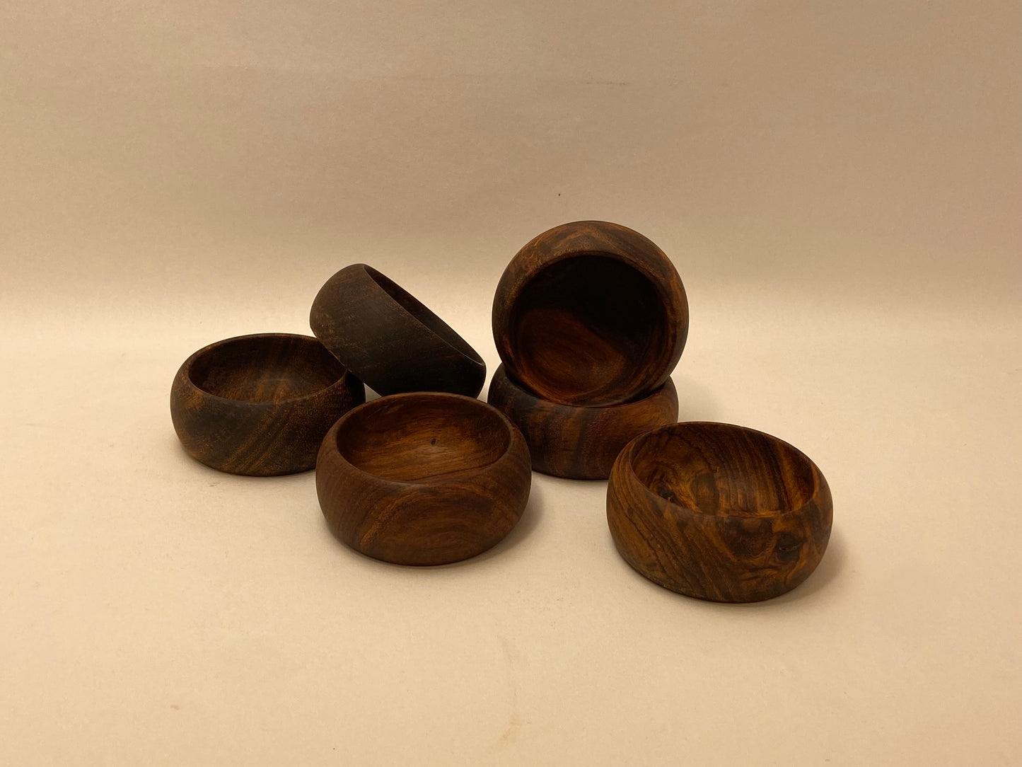 SMALL BOWL 7 CM DARK BROWN - træ