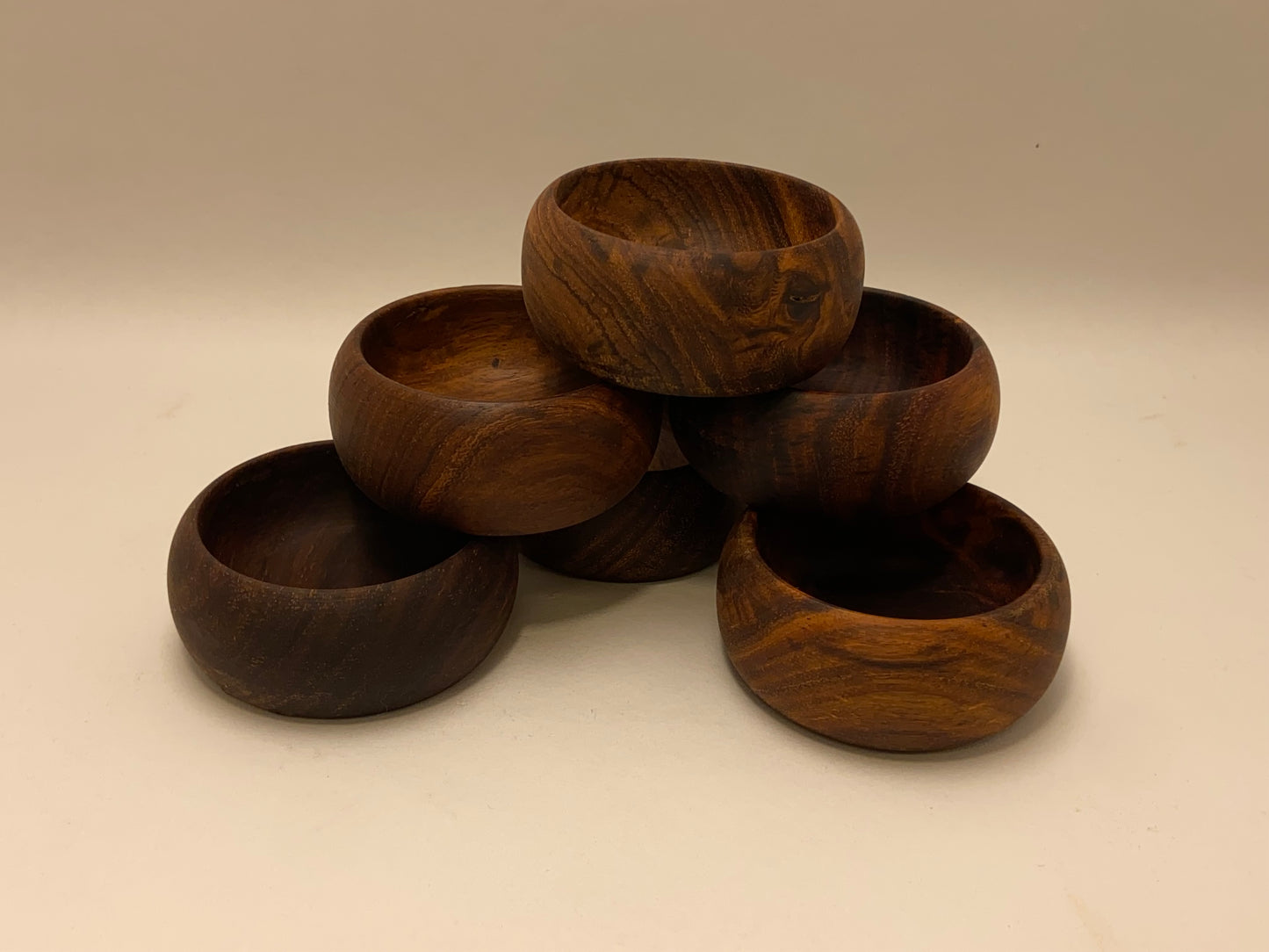SMALL BOWL 7 CM DARK BROWN - træ
