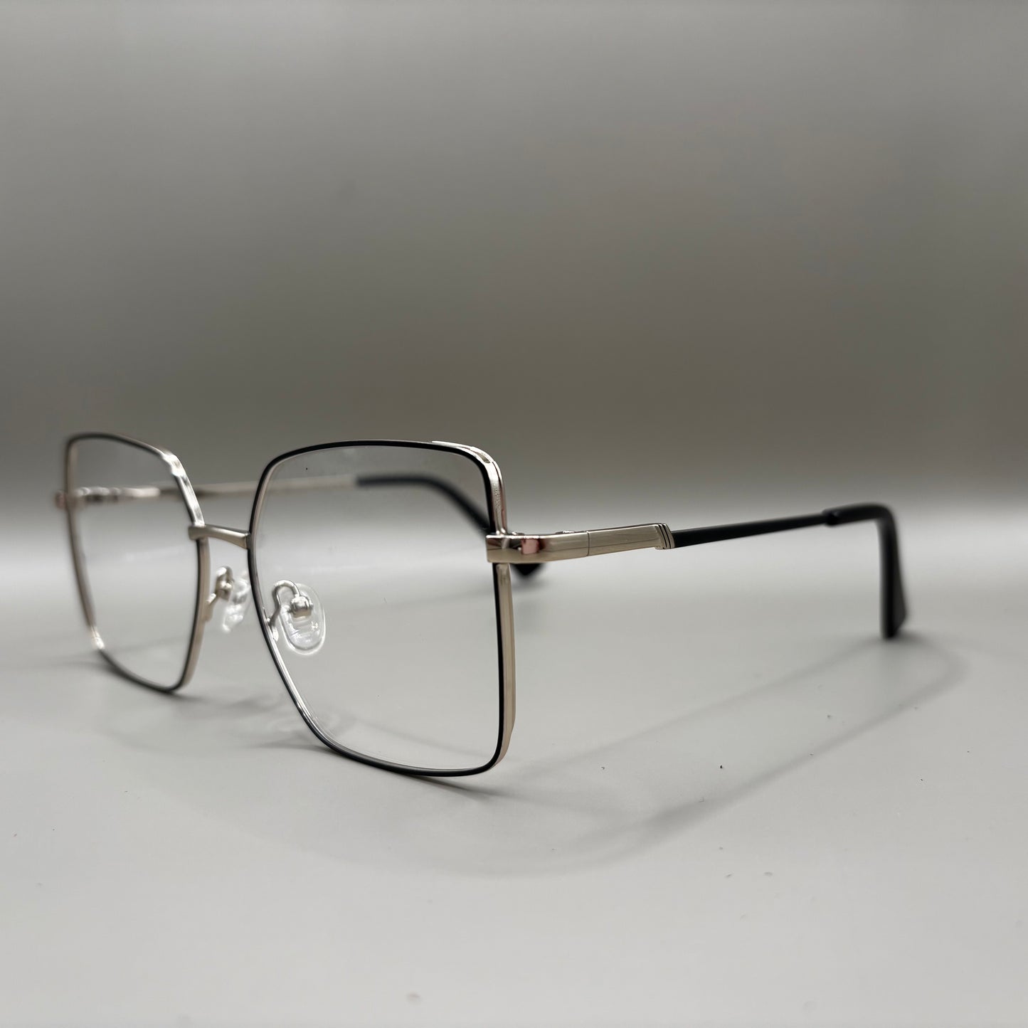 OVERSIZE BRILLE TIL DET SMALLE ANSIGT