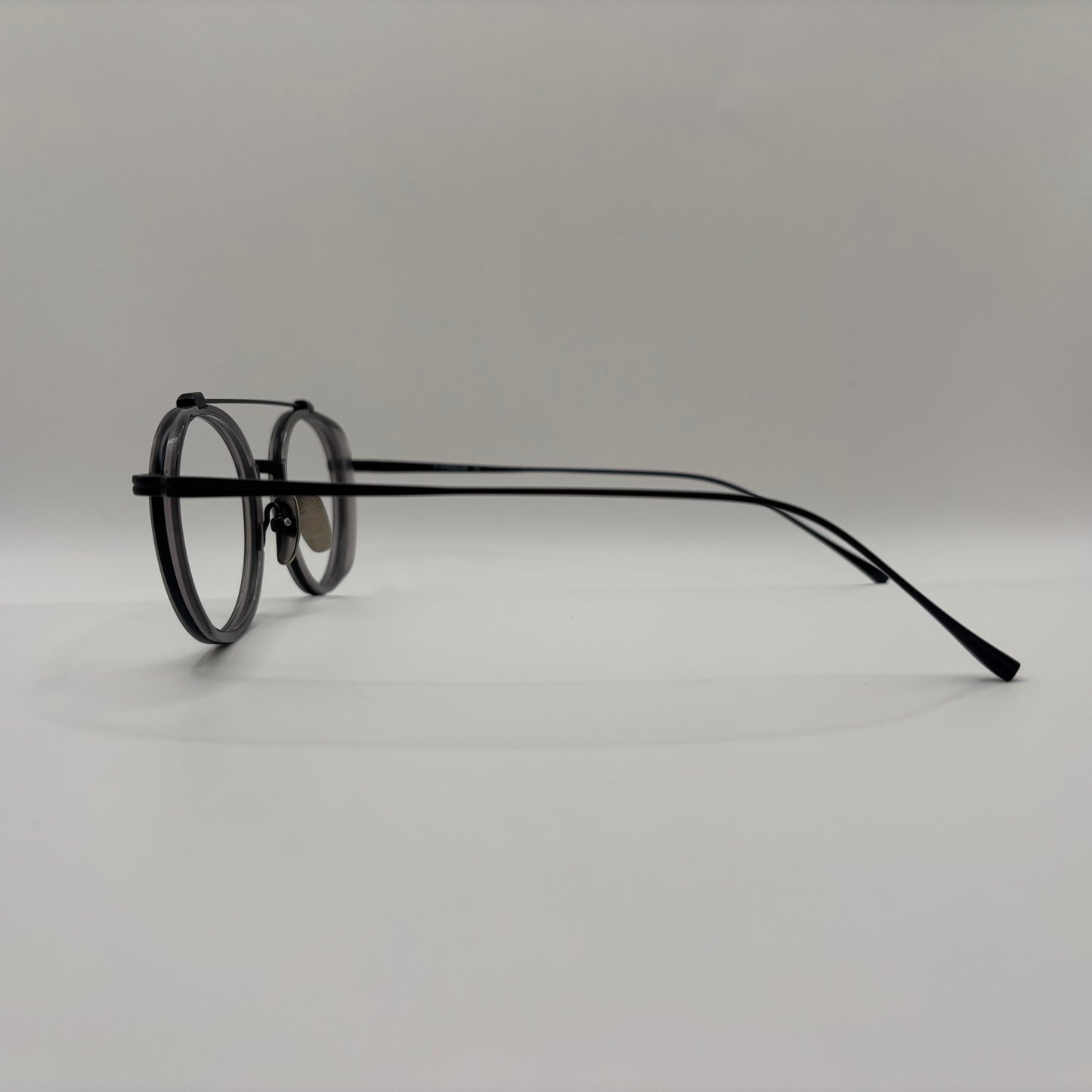 RÅ OG MINIMALISTISK