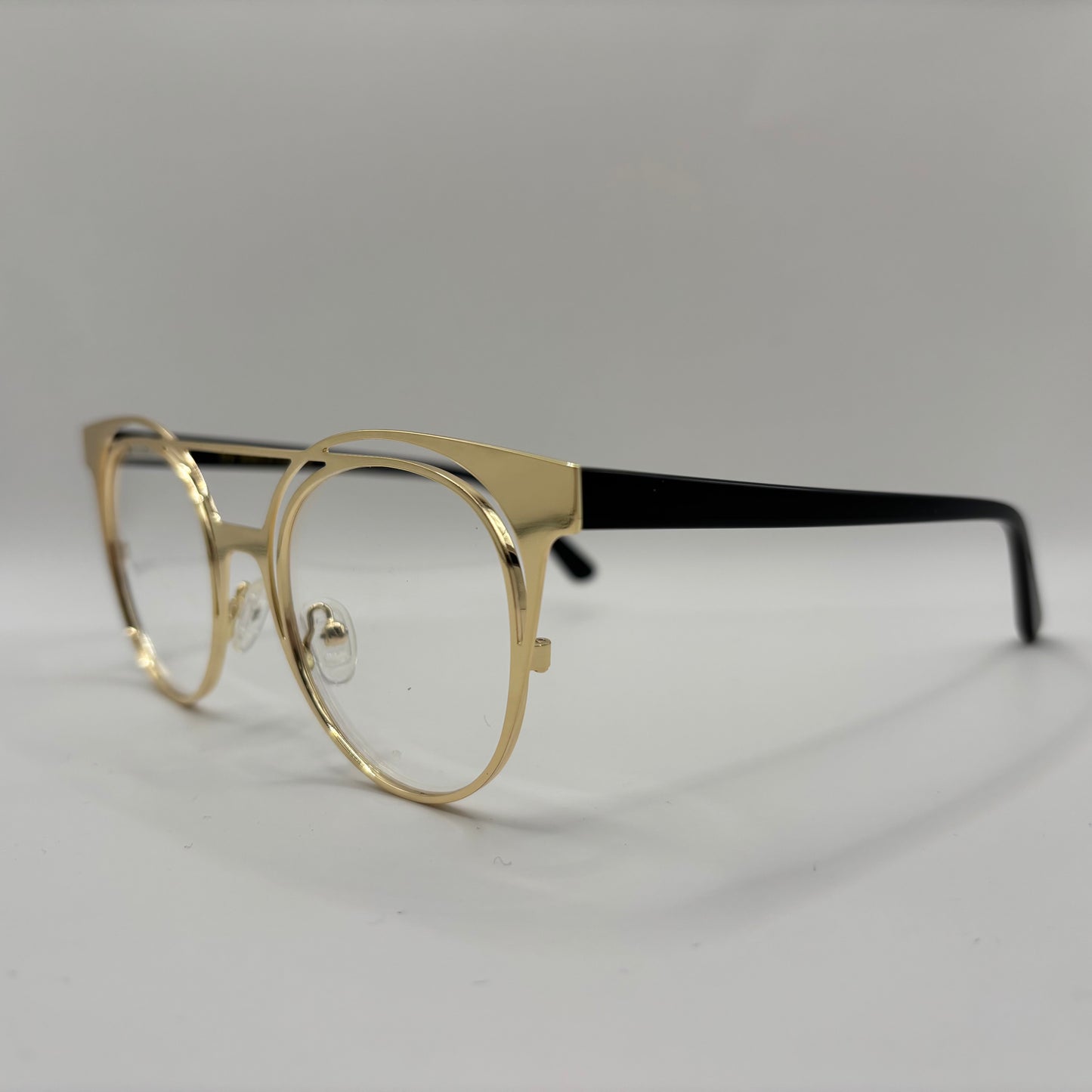 NÅR EN RUND BRILLE BLIVER ET KUNSTSTYKKE