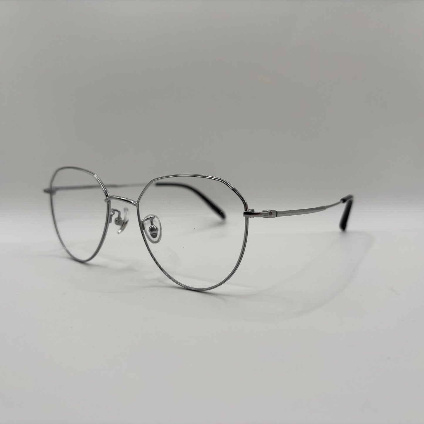 METALBRILLE I KLASSISK DESIGN