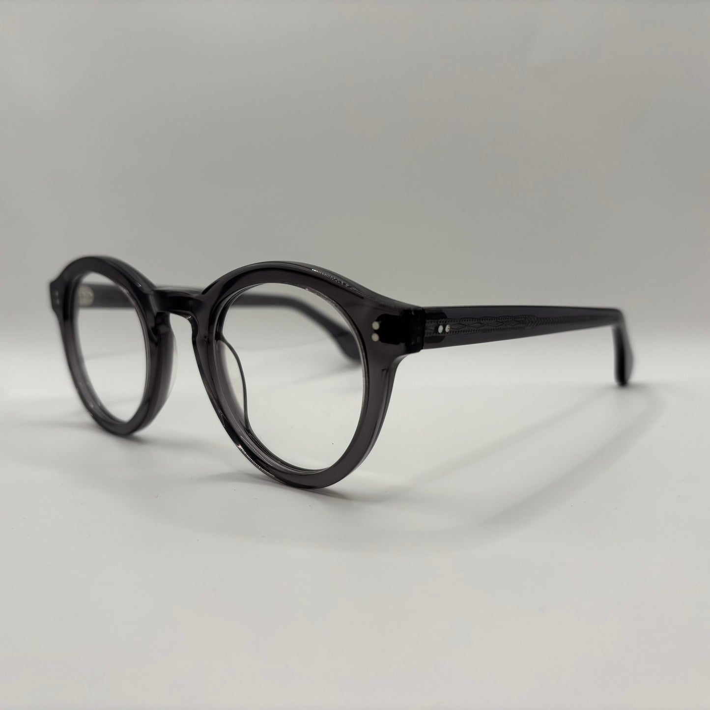 DENNE BRILLE ÅBNER ANSIGTET OP OG GIVER DIG STØRRE ØJNE
