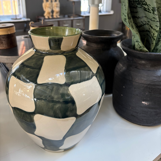 DEN STILLE NINJA VASE