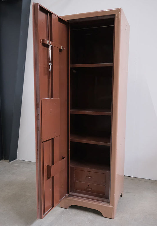 Råt vintage locker med kant