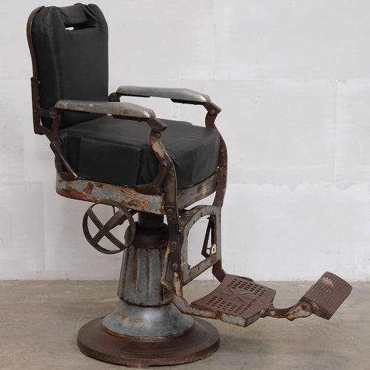 Gammel vintage barberstol