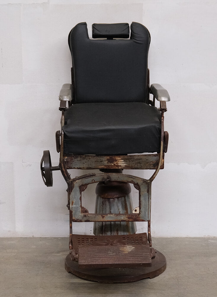 Gammel vintage barberstol