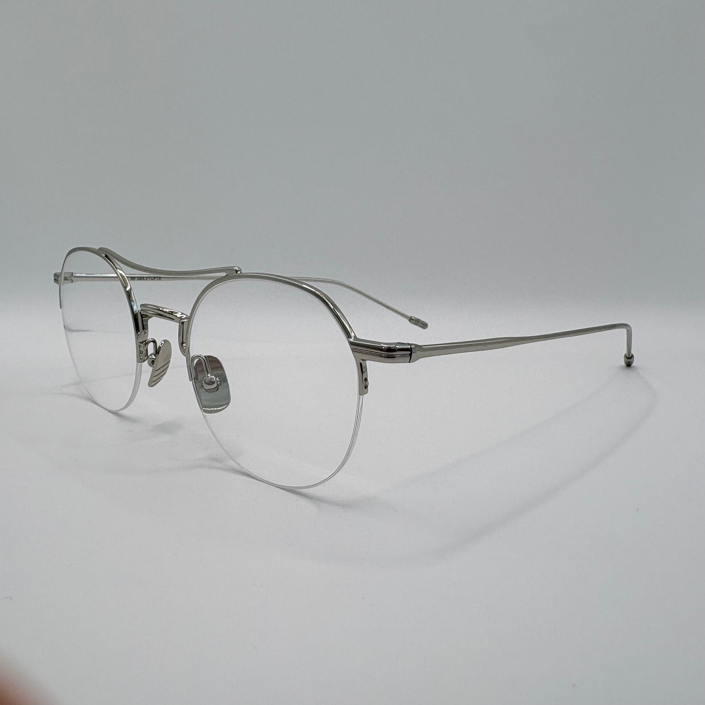 MINIMALISTISK RANDLØS RUND BRILLE