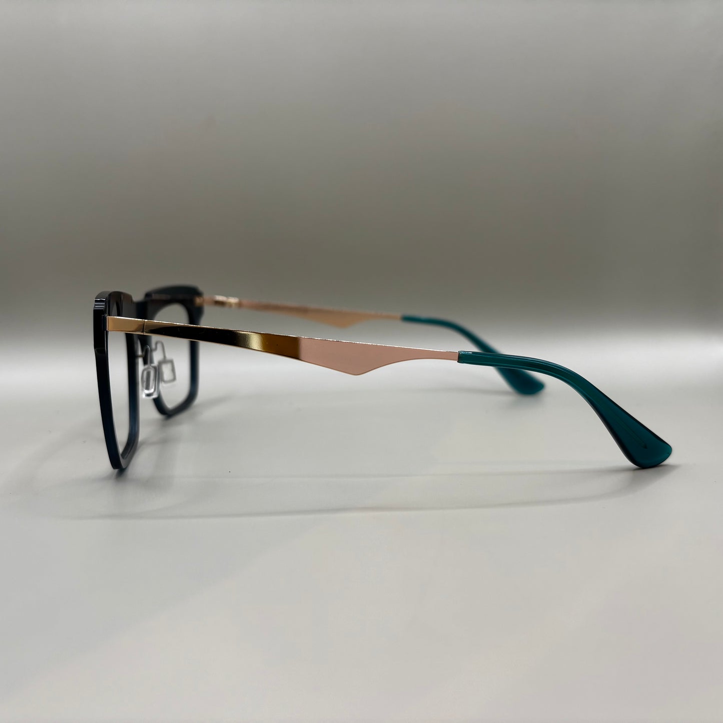 ULTRA LET BRILLE MED KANT